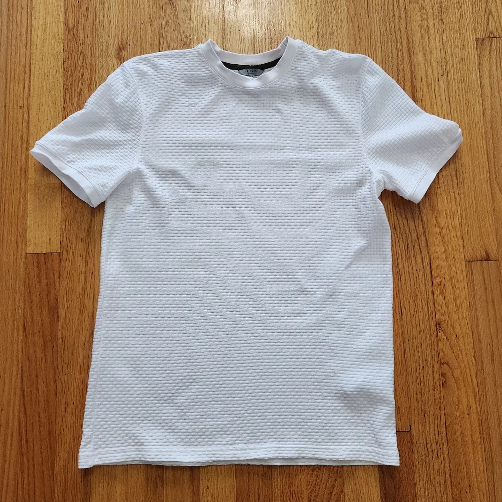 Ted Baker Basketweave Crewneck Shirt In White Size 3, U.S. Medium - Picture 3 of 11